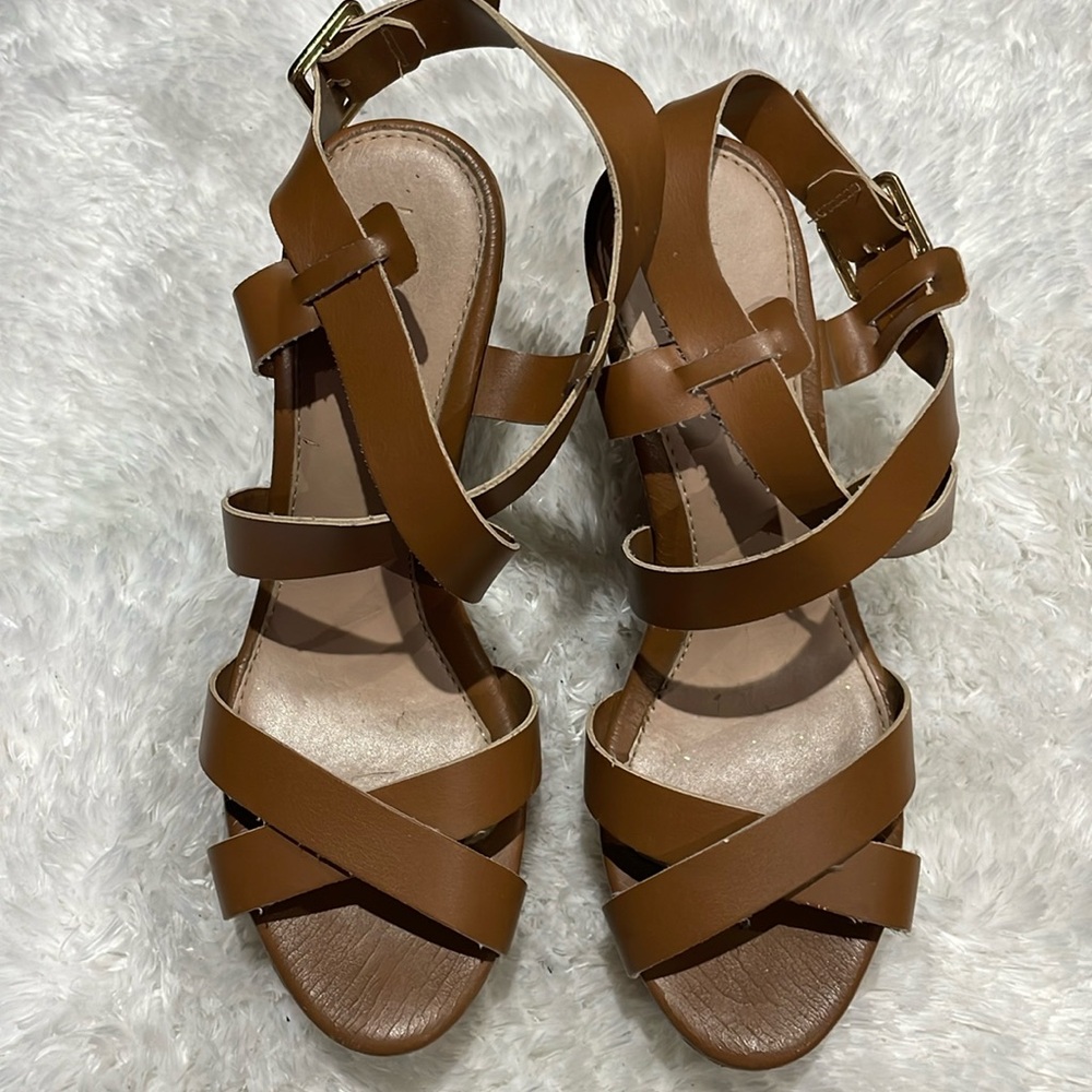 Summer heels size 7.5